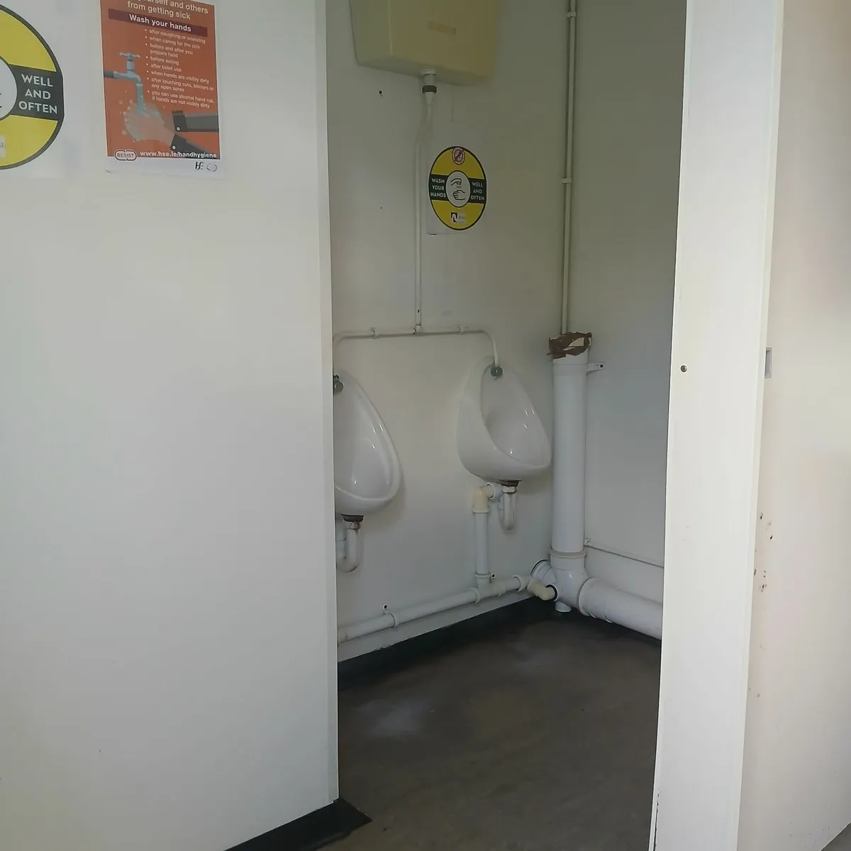 Toilet unit - Image 2