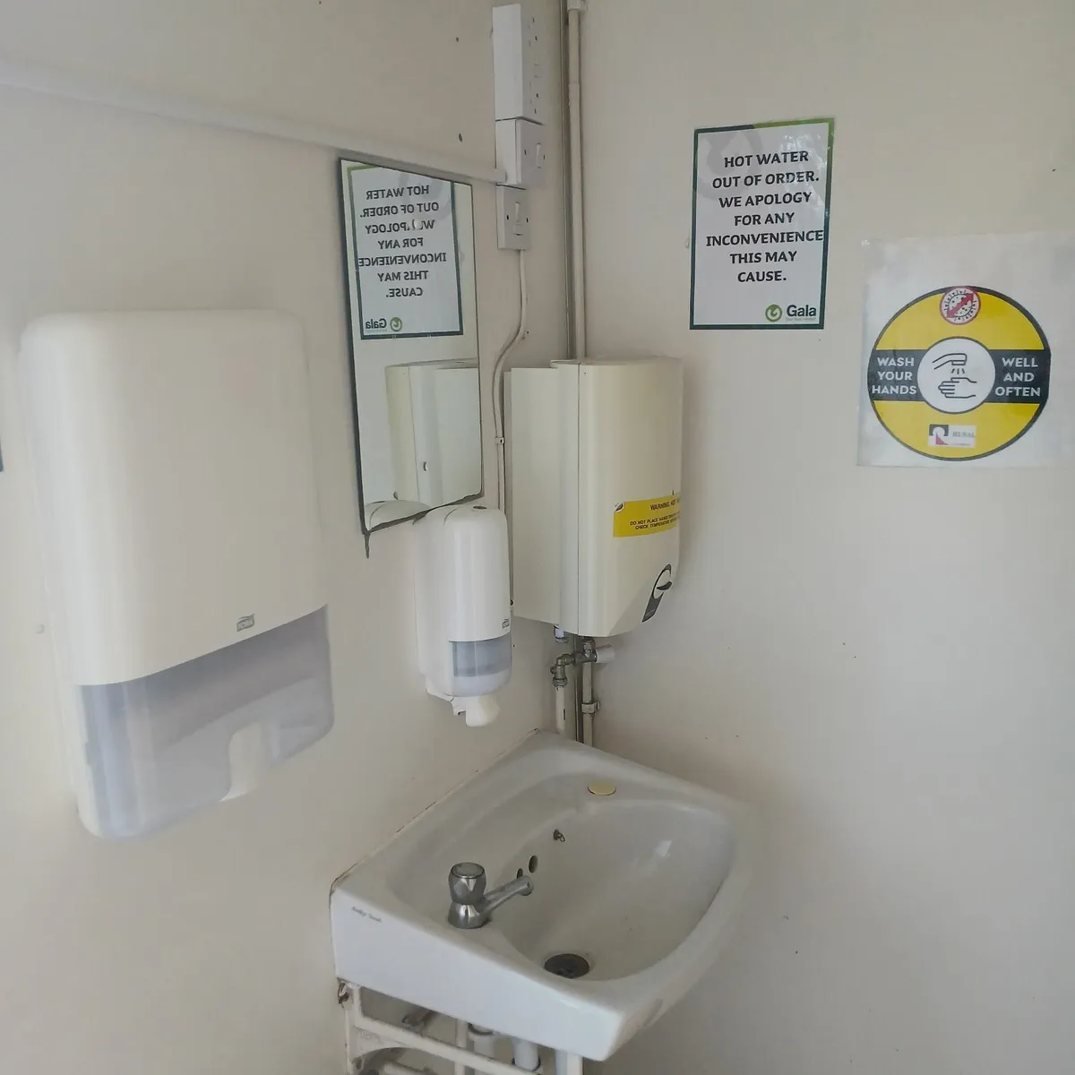 Toilet unit - Image 4