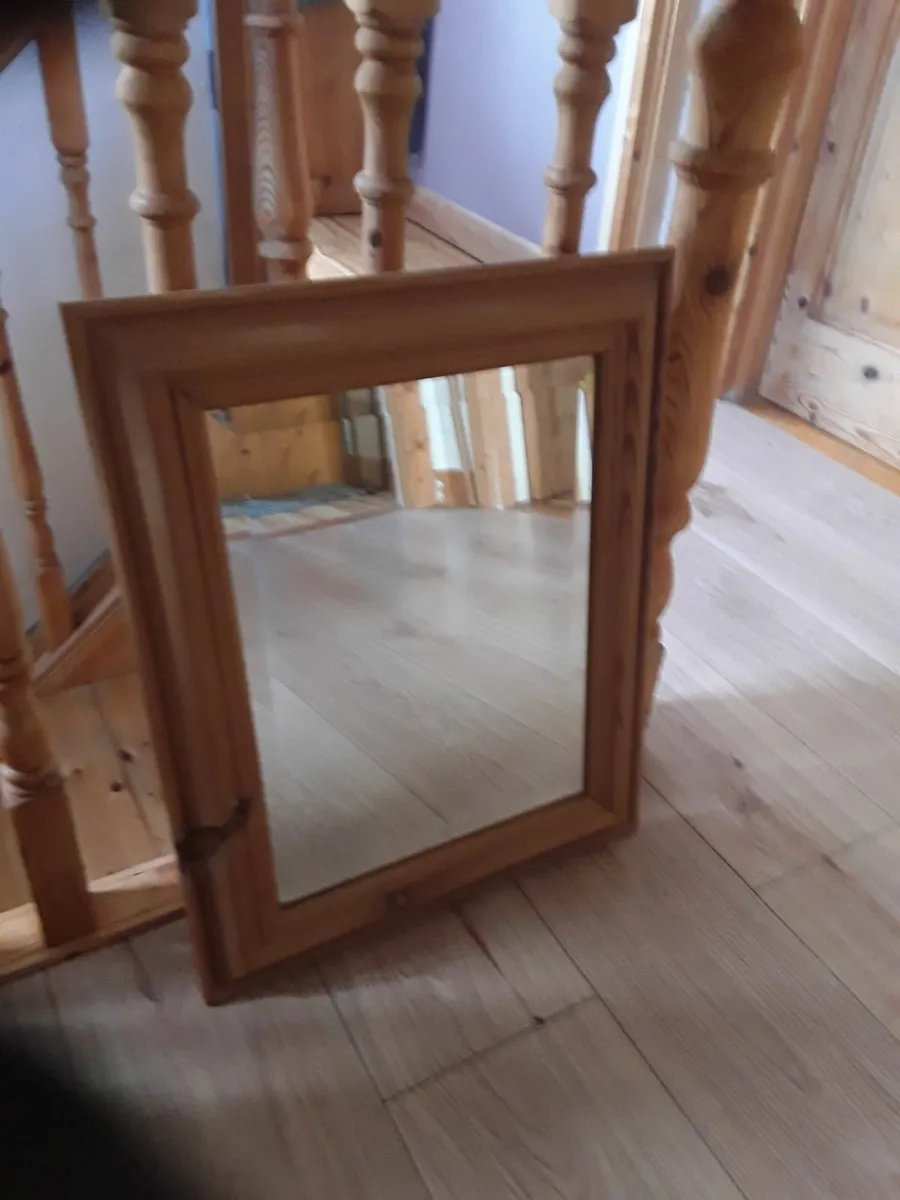 Lovely beveled mirror solid pine frame - Image 1