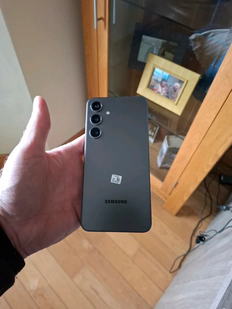 Mobile phone - Image 2