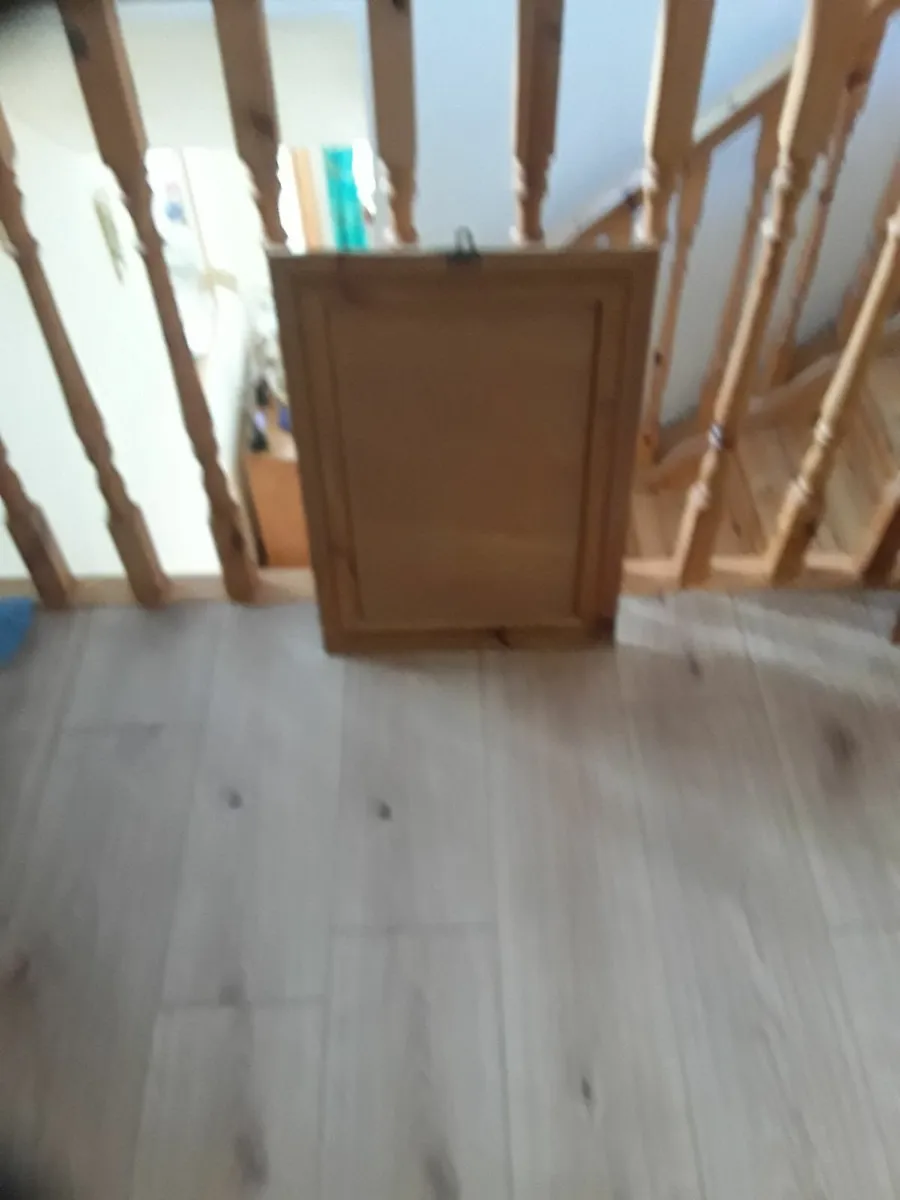 Lovely beveled mirror solid pine frame - Image 2
