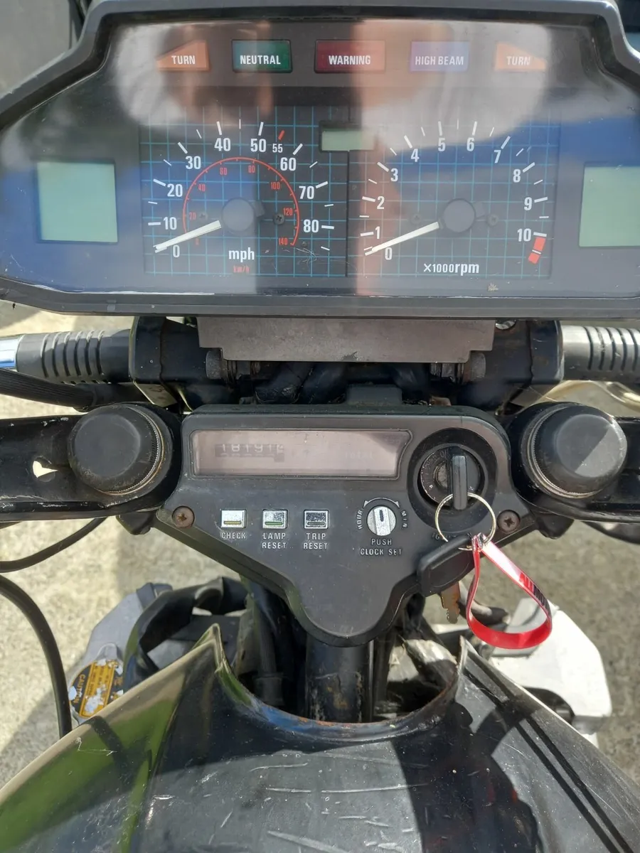 HONDA V45 Sabre 750cc (VF750S) - Image 2