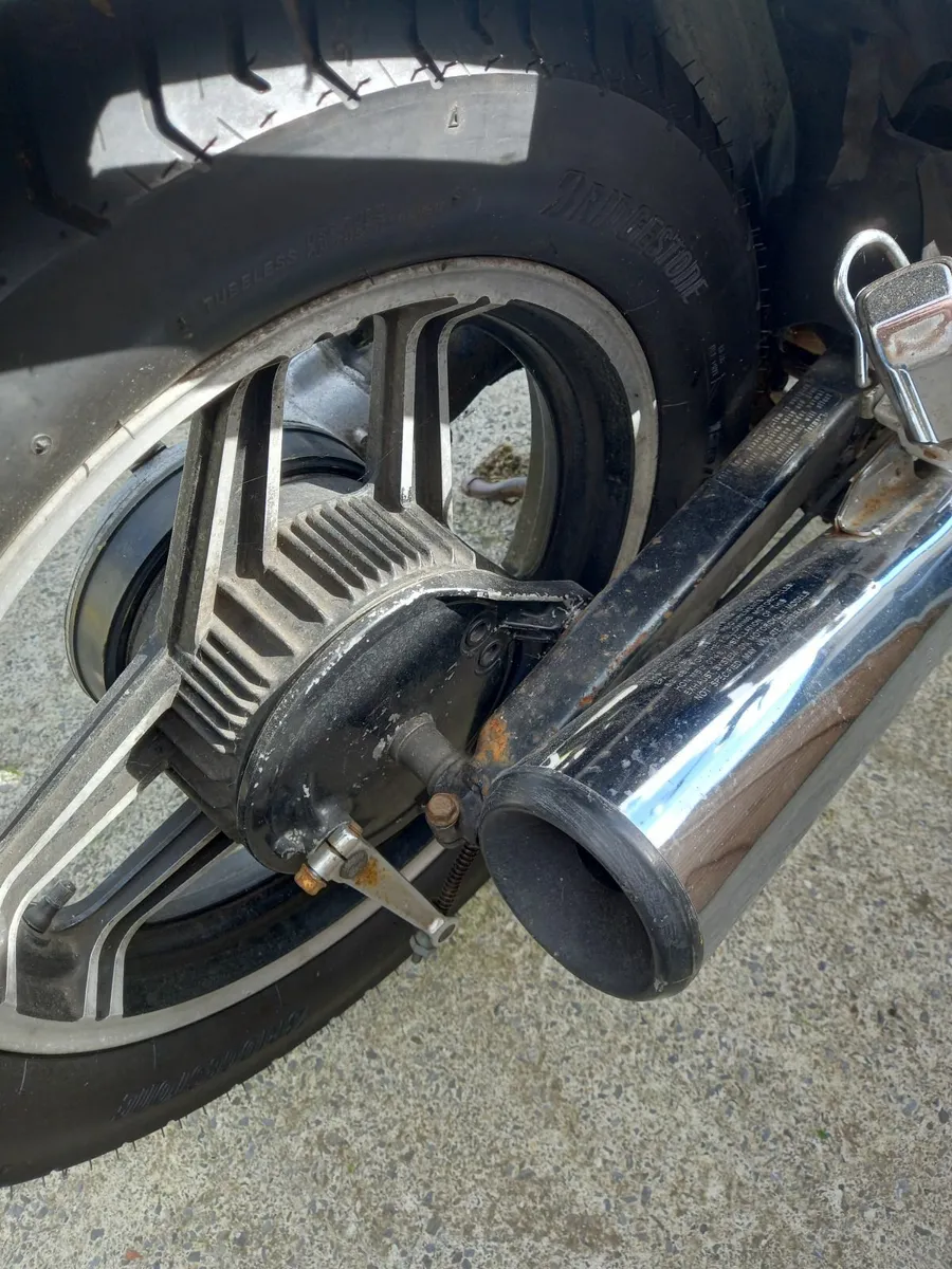 HONDA V45 Sabre 750cc (VF750S) - Image 3