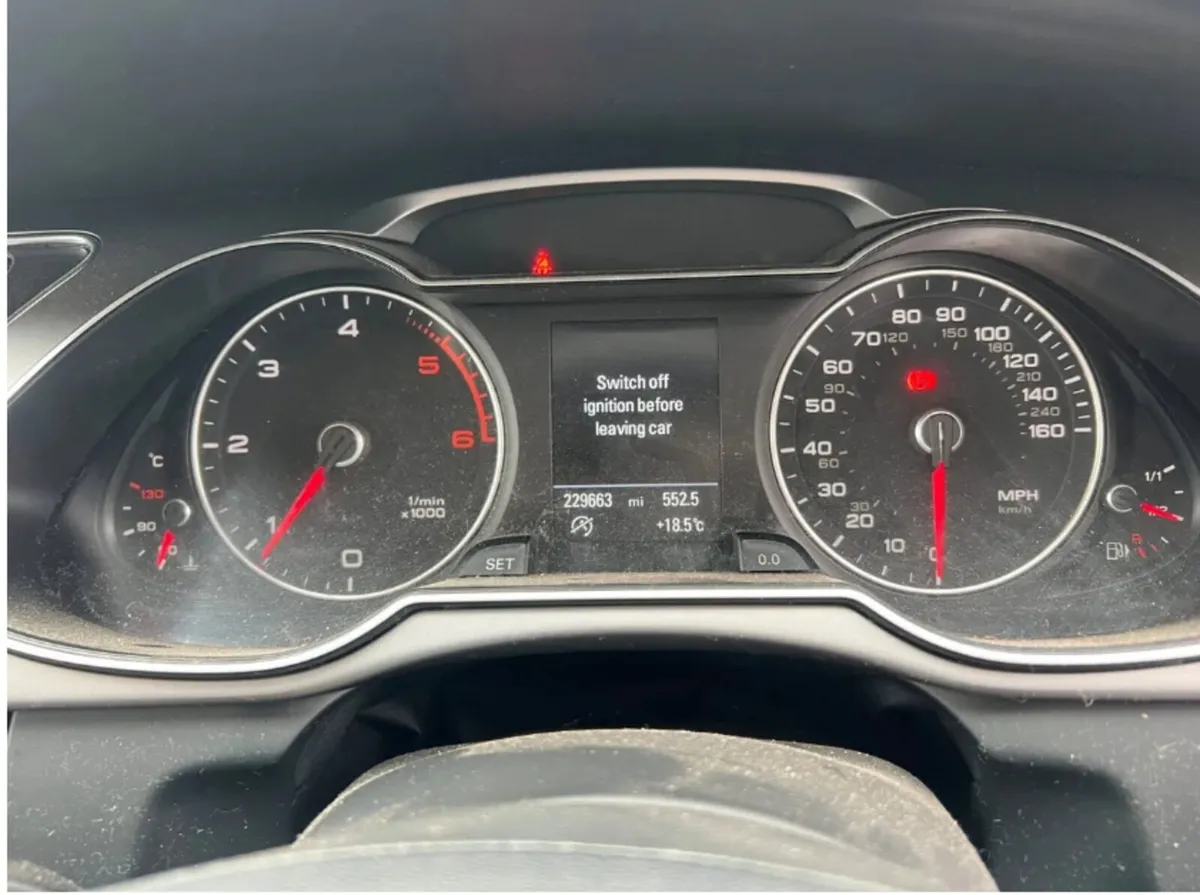 2013 Audi A4 2.0 Tdi drive away - Image 2