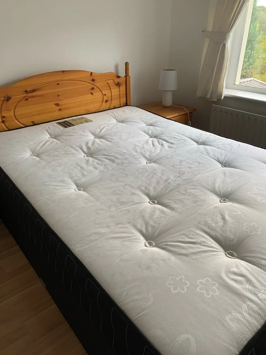 Bed - Image 1