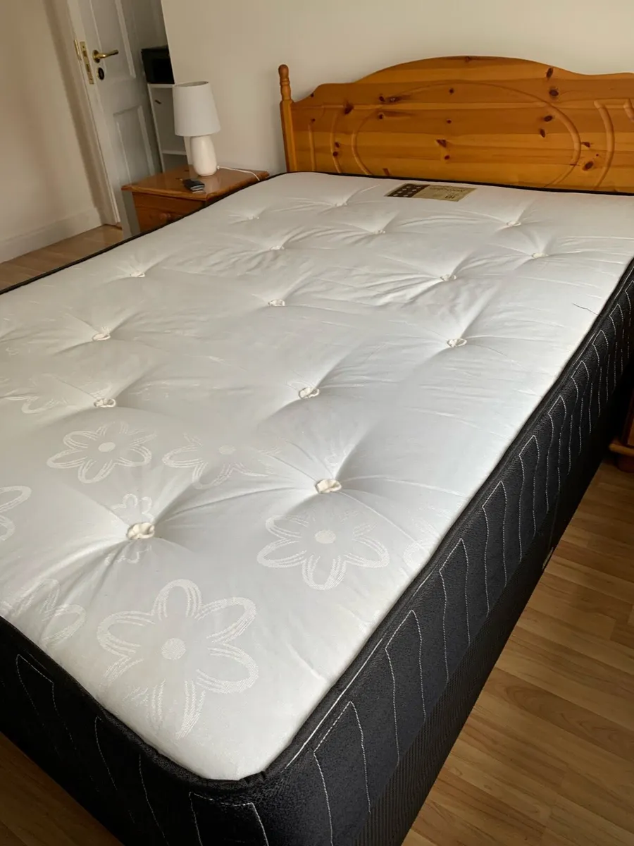 Bed - Image 2