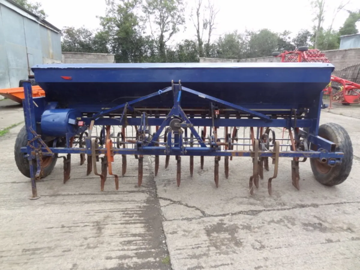 Ransomes Nordsten 3 Metre Mounted Seed Drill - Image 2