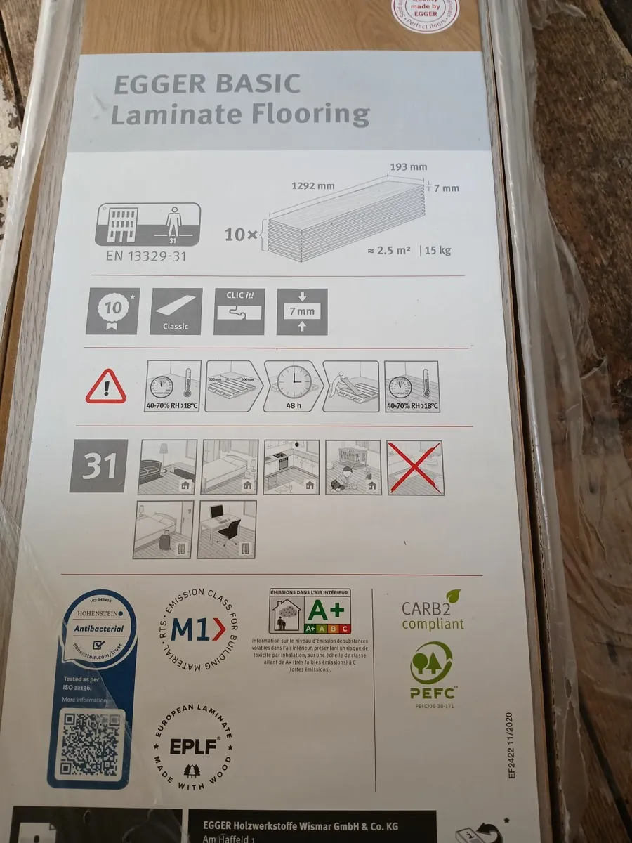 Laminate flooring plus underlay - Image 1