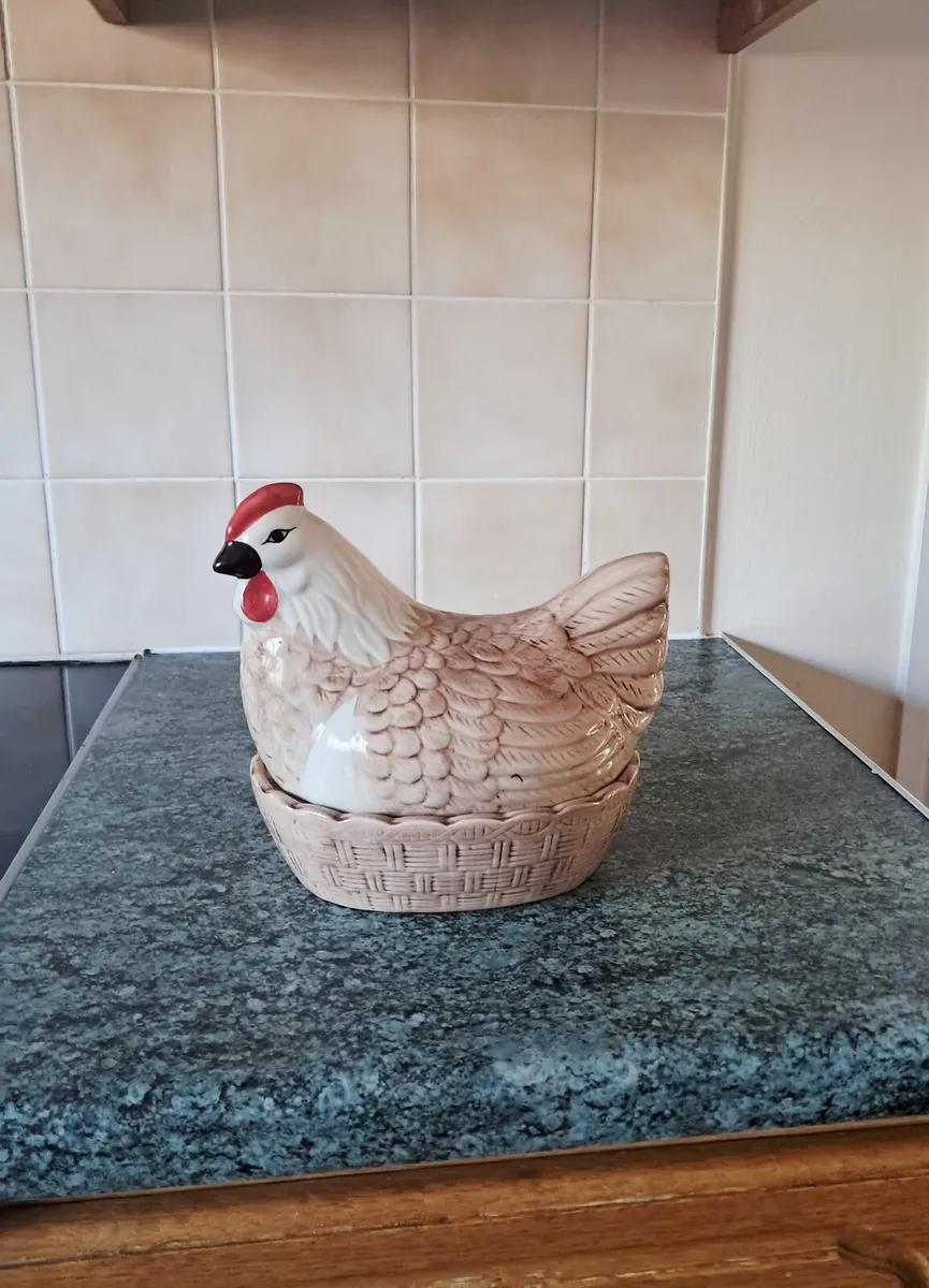 Ceramic Chicken - Image 2