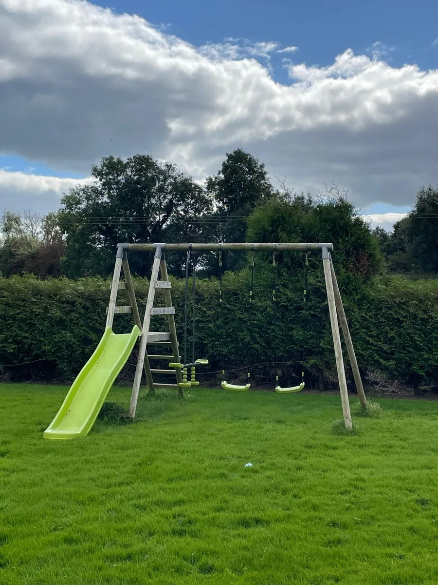 Swing set