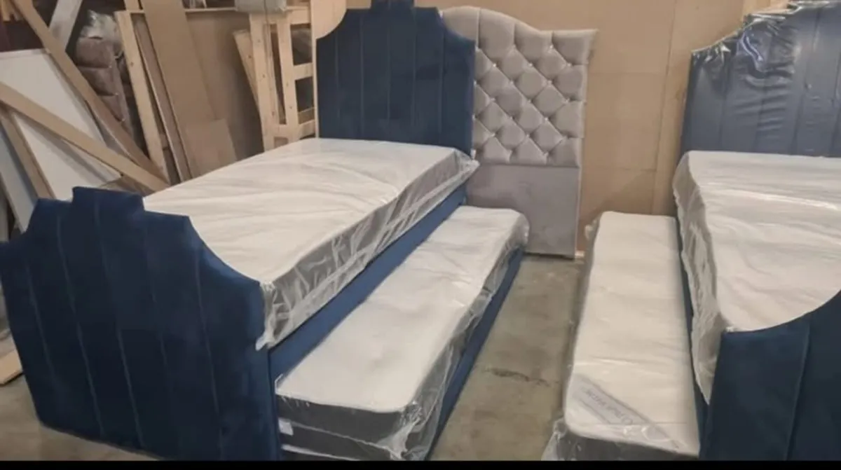 Beds - Image 2