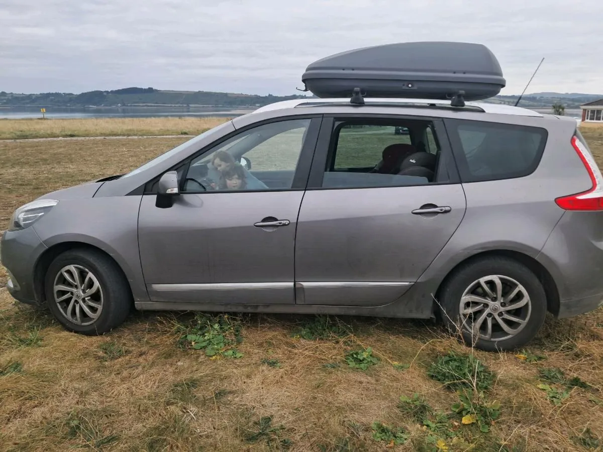 Renault Grand Scenic - Image 3