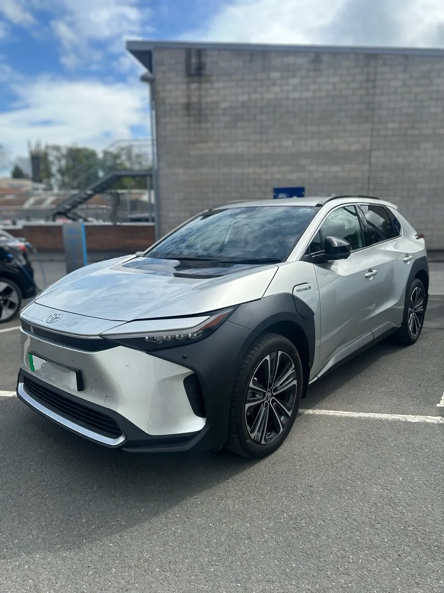 Toyota BZ4X Vision AWD 71kWh - Image 1