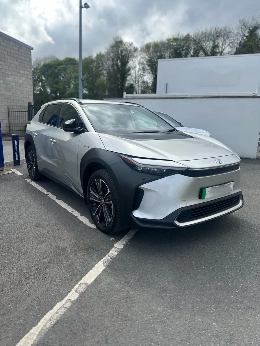 Toyota BZ4X Vision AWD 71kWh - Image 2