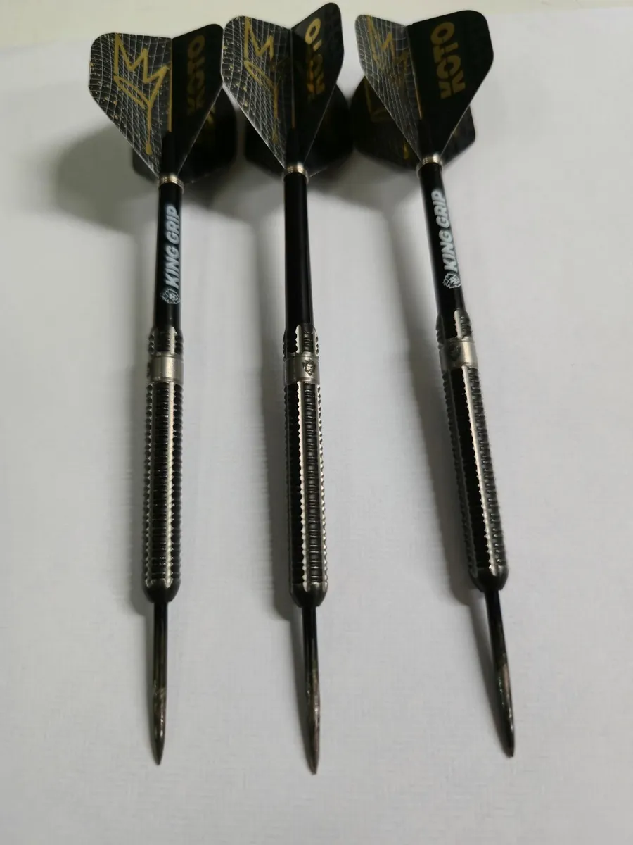 Koto Black Crown + Littler Brass Darts - Image 2