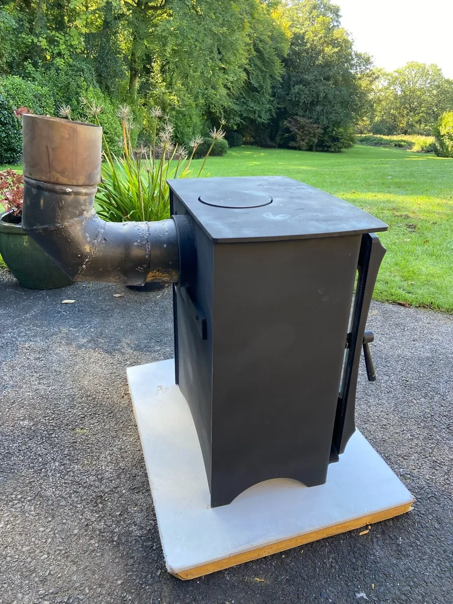 Stove - Image 4
