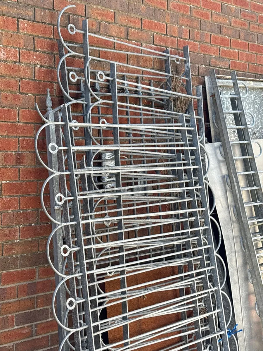 Galvanized fencing - Image 2