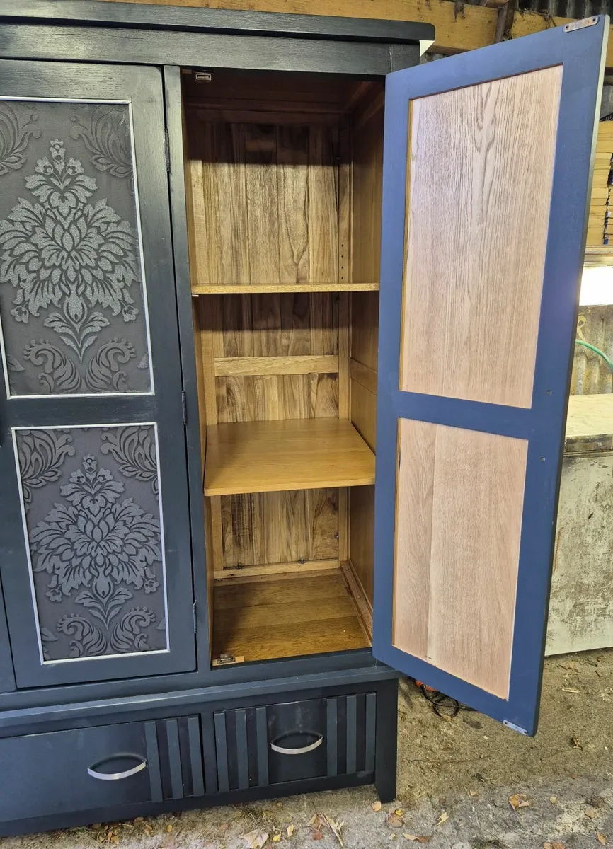 3 door Wardrobe - Image 4