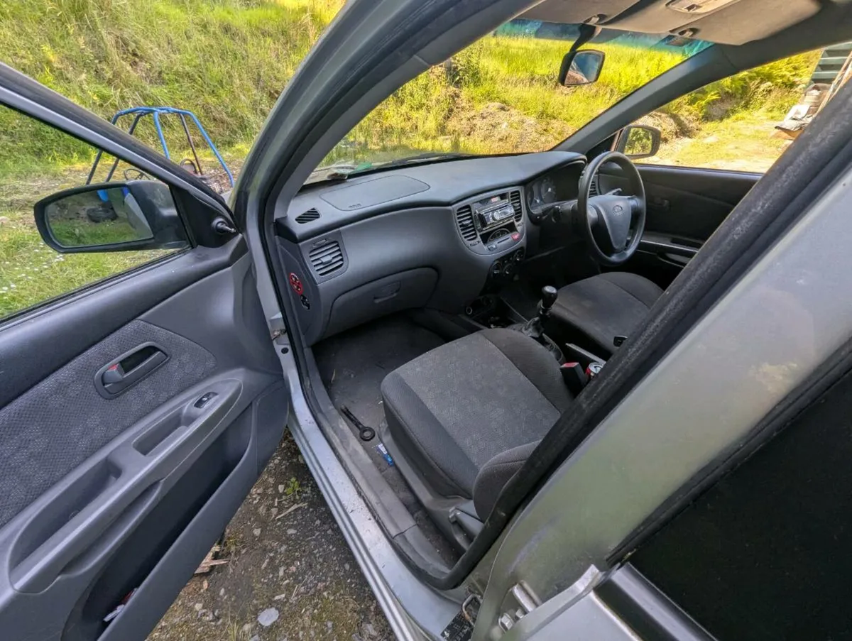 KIA RIO2 - Image 3