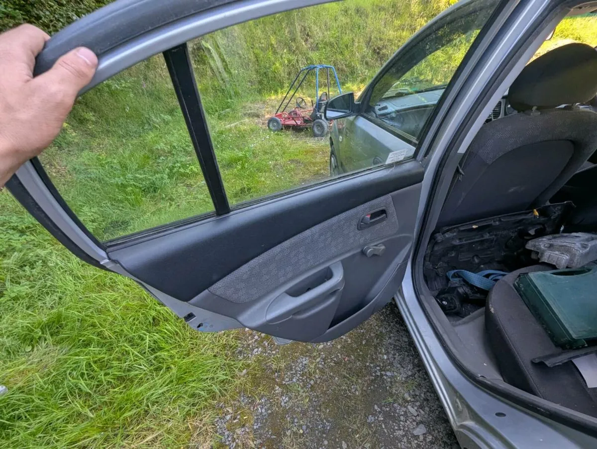 KIA RIO2 - Image 4