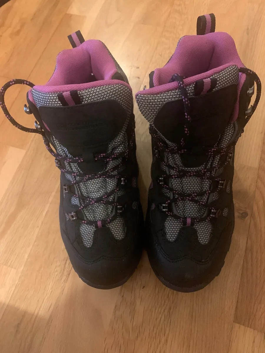 Hiking boots - Image 4