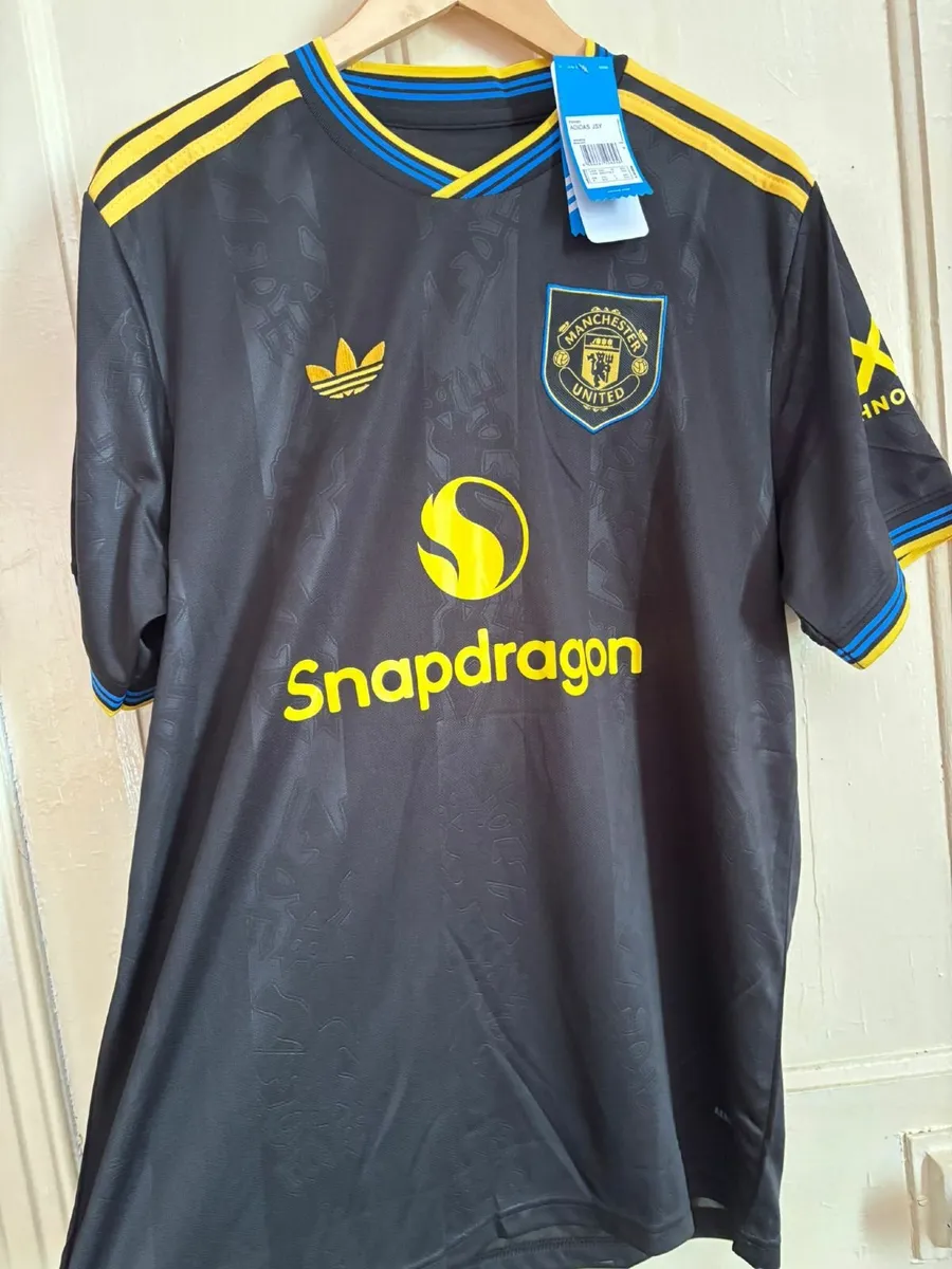 Manchester United 25/26 3rd Jersey (Replica) - Image 1