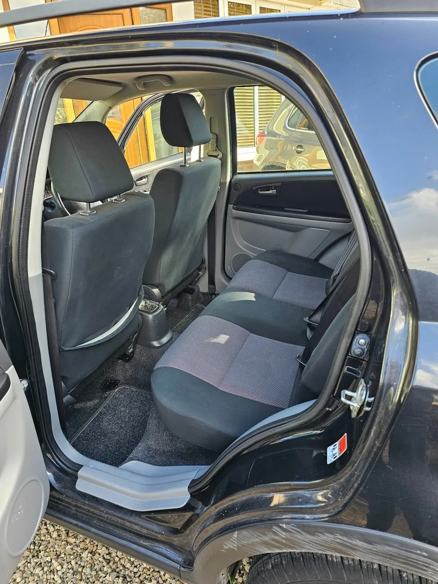 Suzuki SX4 2008 - Image 2