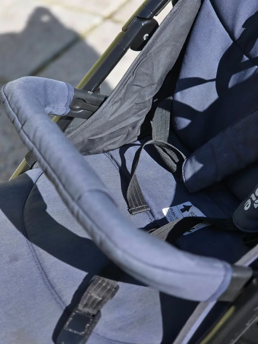 JOIE Litetrax Pushchair - Image 2