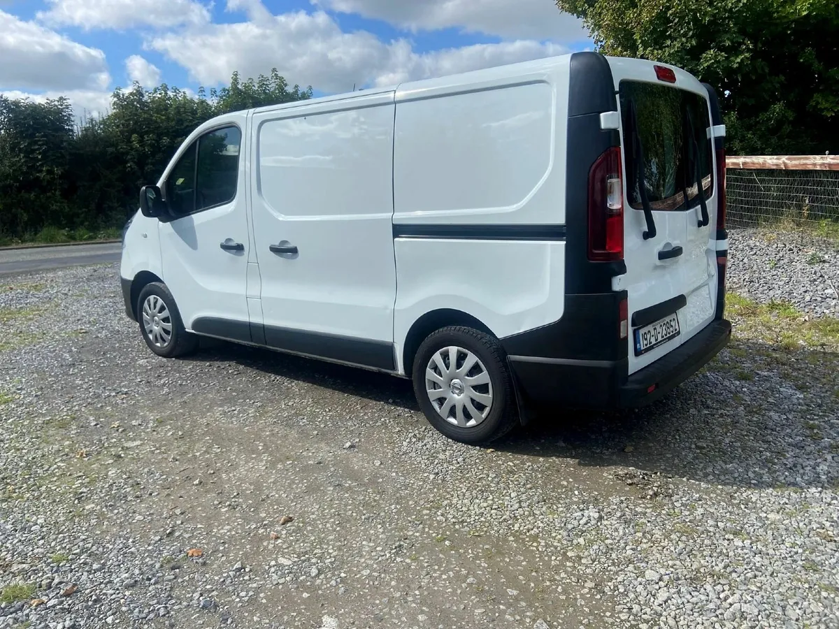 2019 Renault Trafic SL28 ENERGY DCI 120 BUSINESS - Image 3