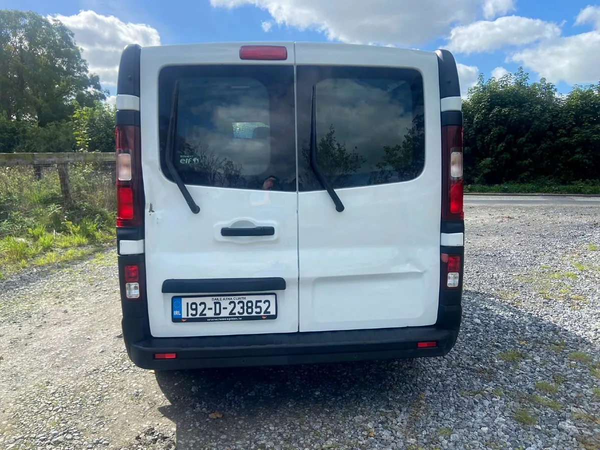 2019 Renault Trafic SL28 ENERGY DCI 120 BUSINESS - Image 4