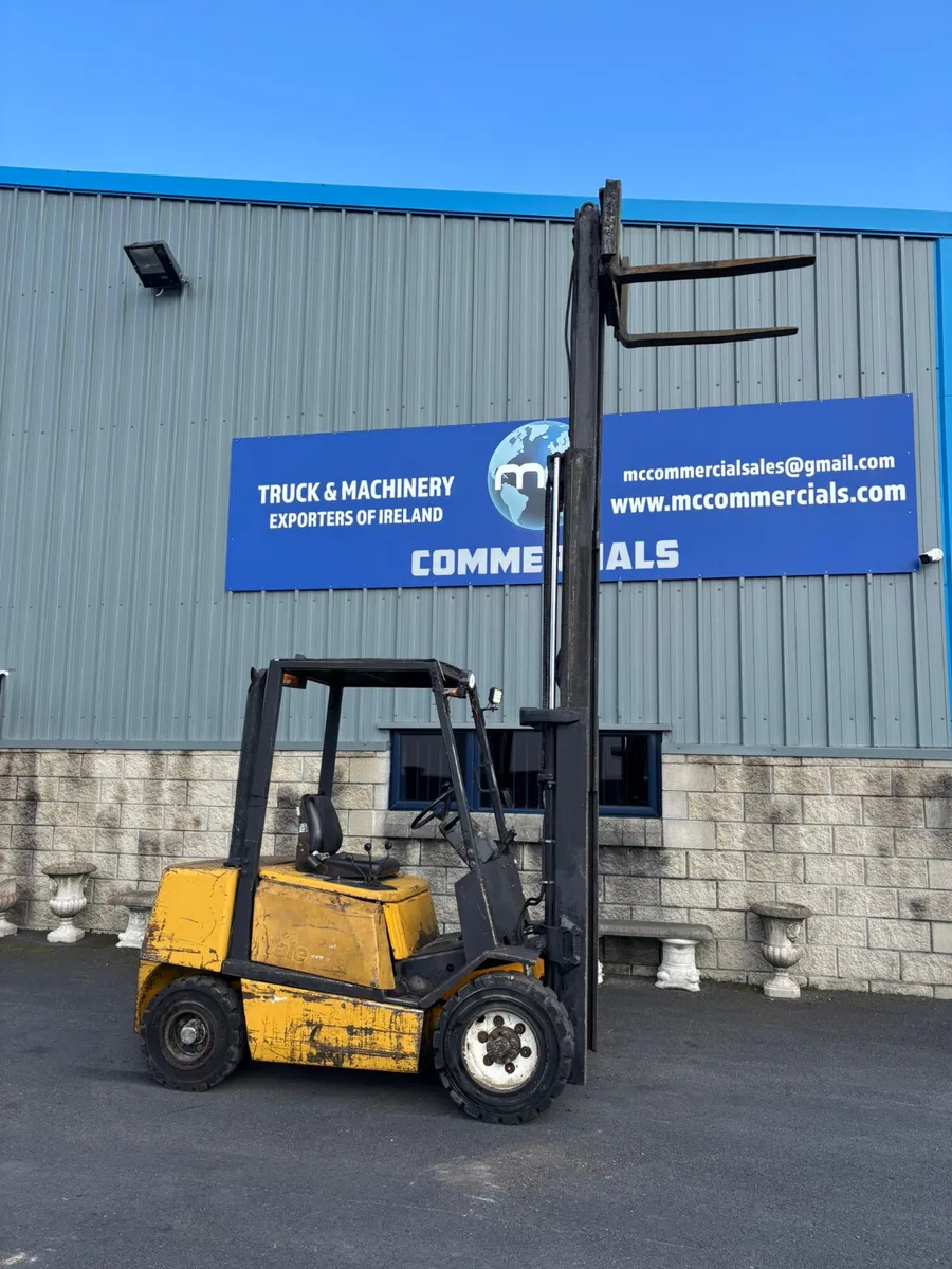 For Sale: 3 Ton Yale Forklift - Image 1