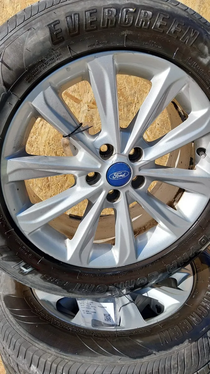 2016 Ford Kuga 17" Alloy Wheels Set 235/55R17 - Image 1