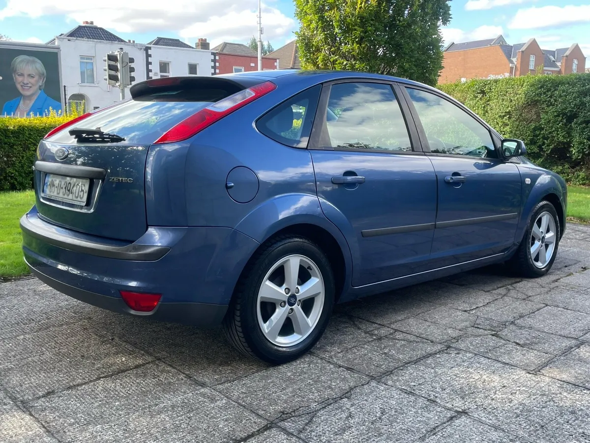 05 Ford Focus 1.4 Zetec Low KM’s - Image 4