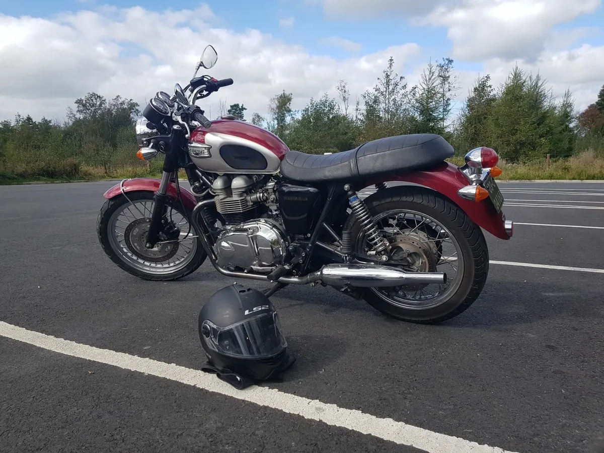 Triumph Bonneville 2003 - Image 2