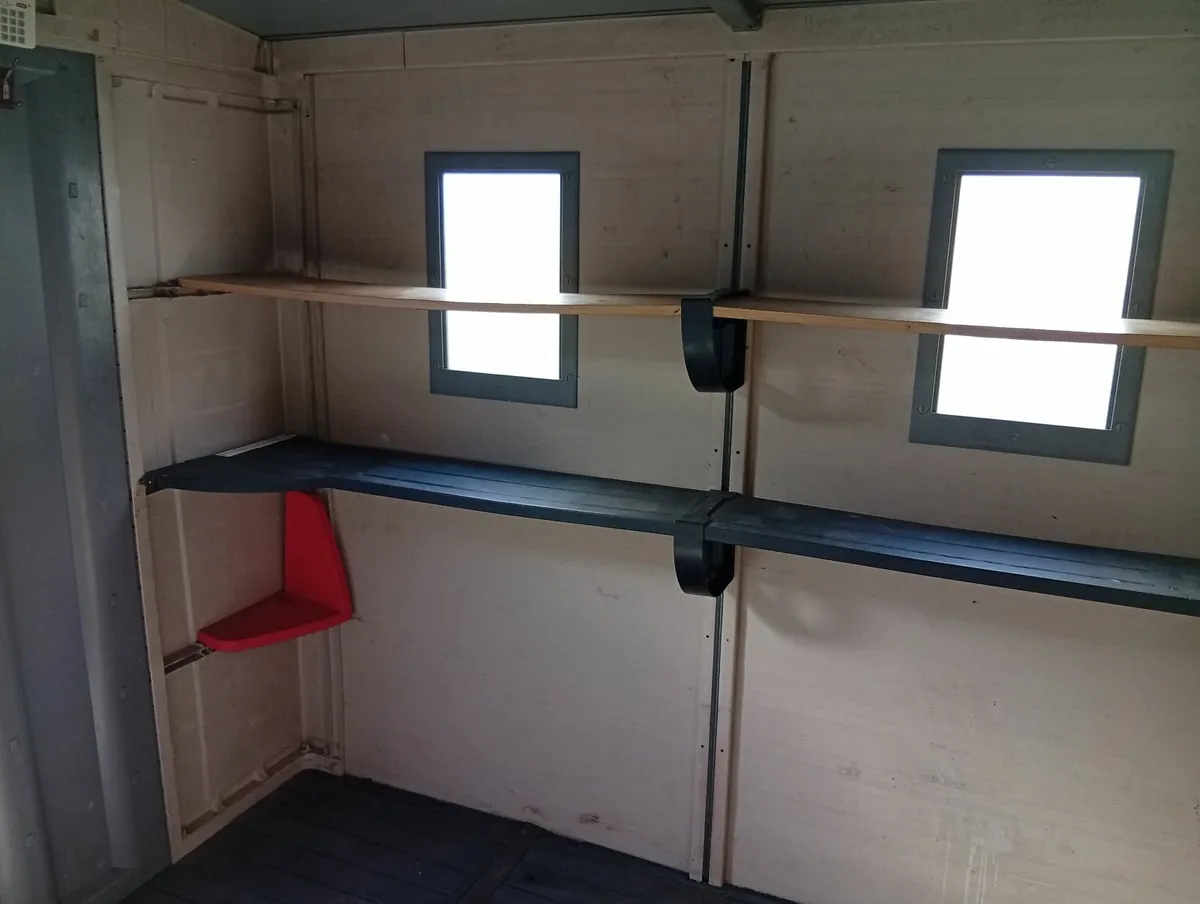 Quality Pvc Keter Storage Shed Garage 8x8ft - Image 4
