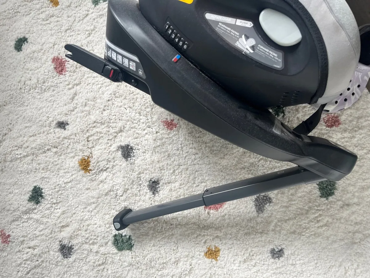 Joie iSpin car seat - Image 3