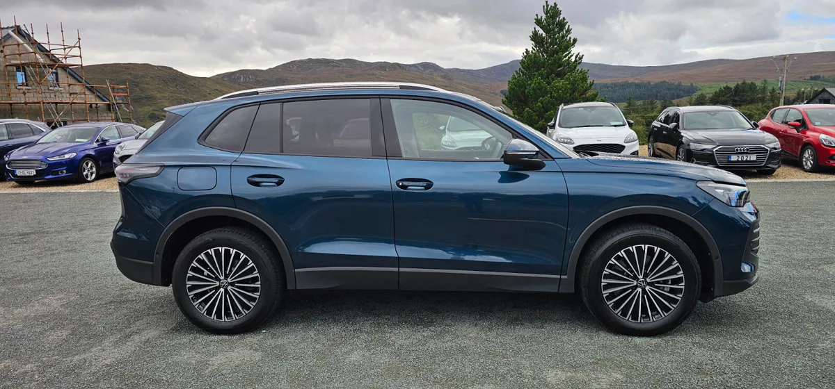 Volkswagen Tiguan Match TSI PHEV 2025 - Image 2