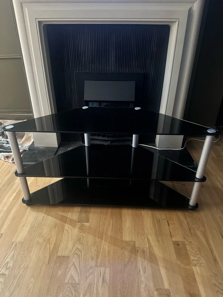 TV unit - Image 1
