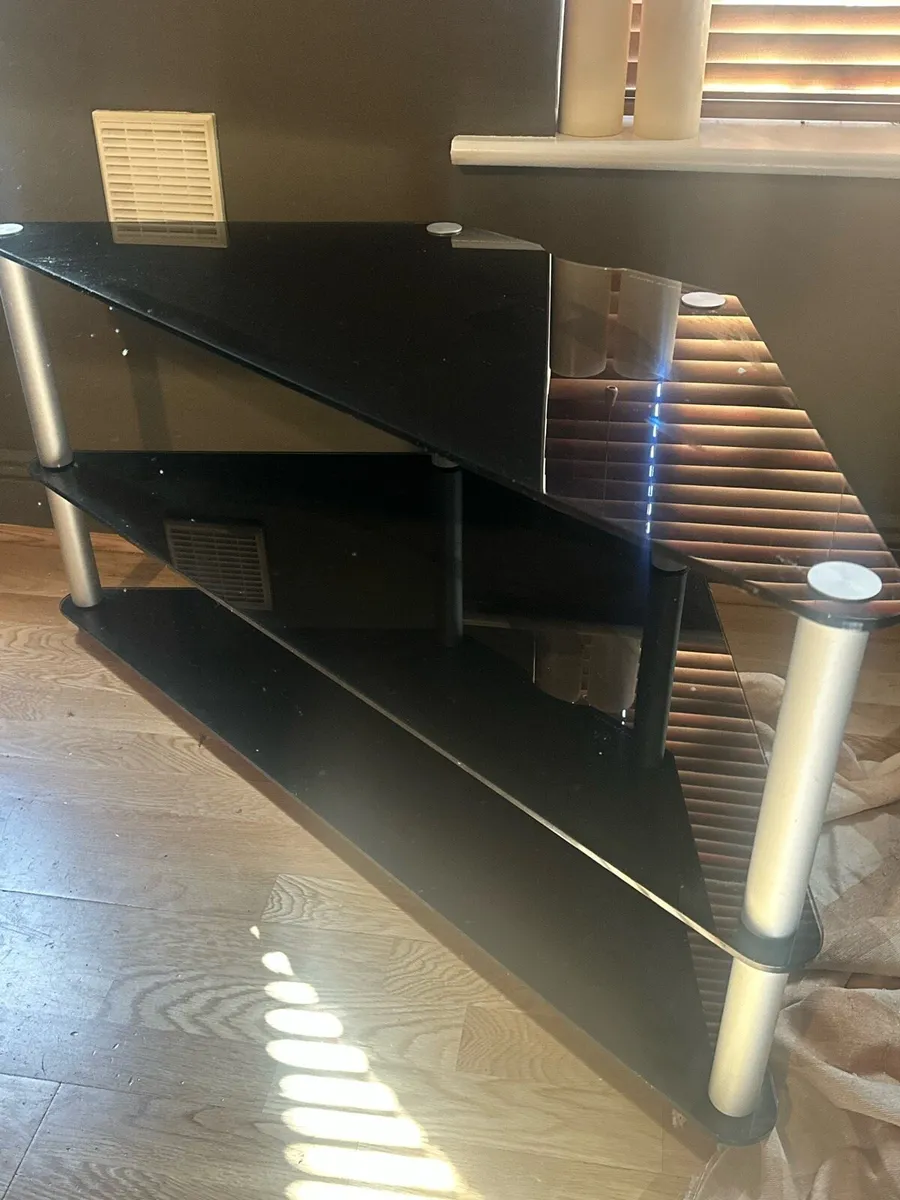 TV unit - Image 2