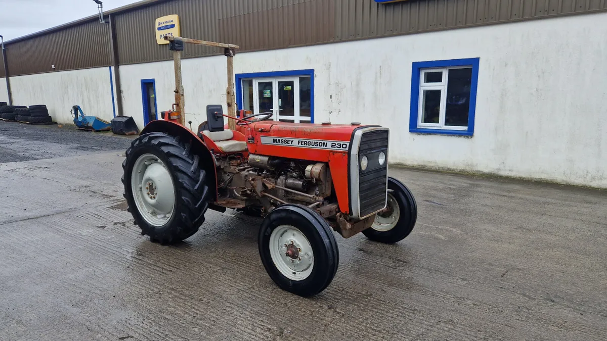 Massey Ferguson 230 - Image 1