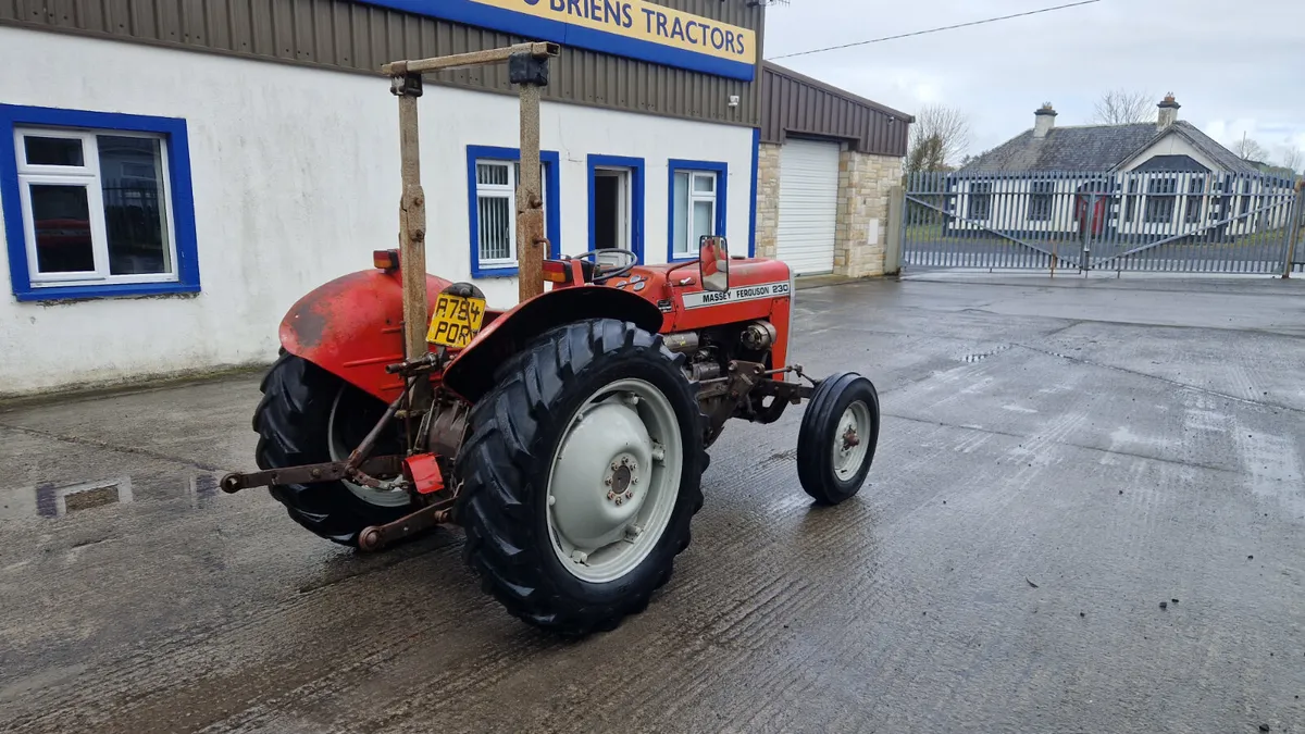 Massey Ferguson 230 - Image 4