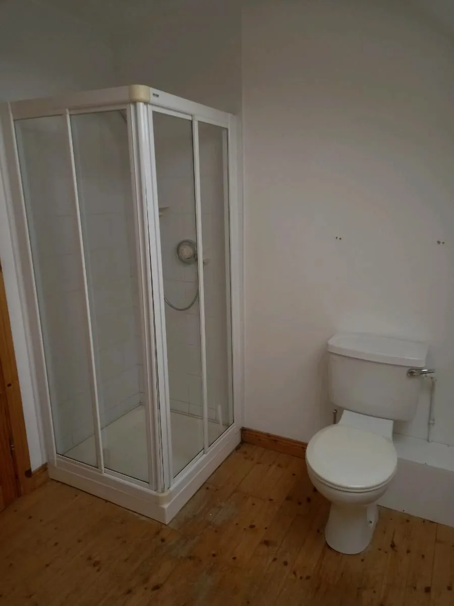 Sanitary ware - Image 1