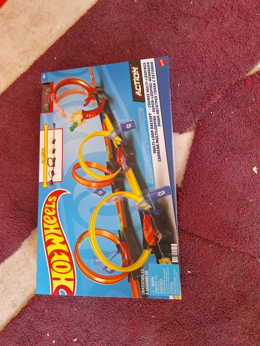Hotwheels multi loop race track - Image 2