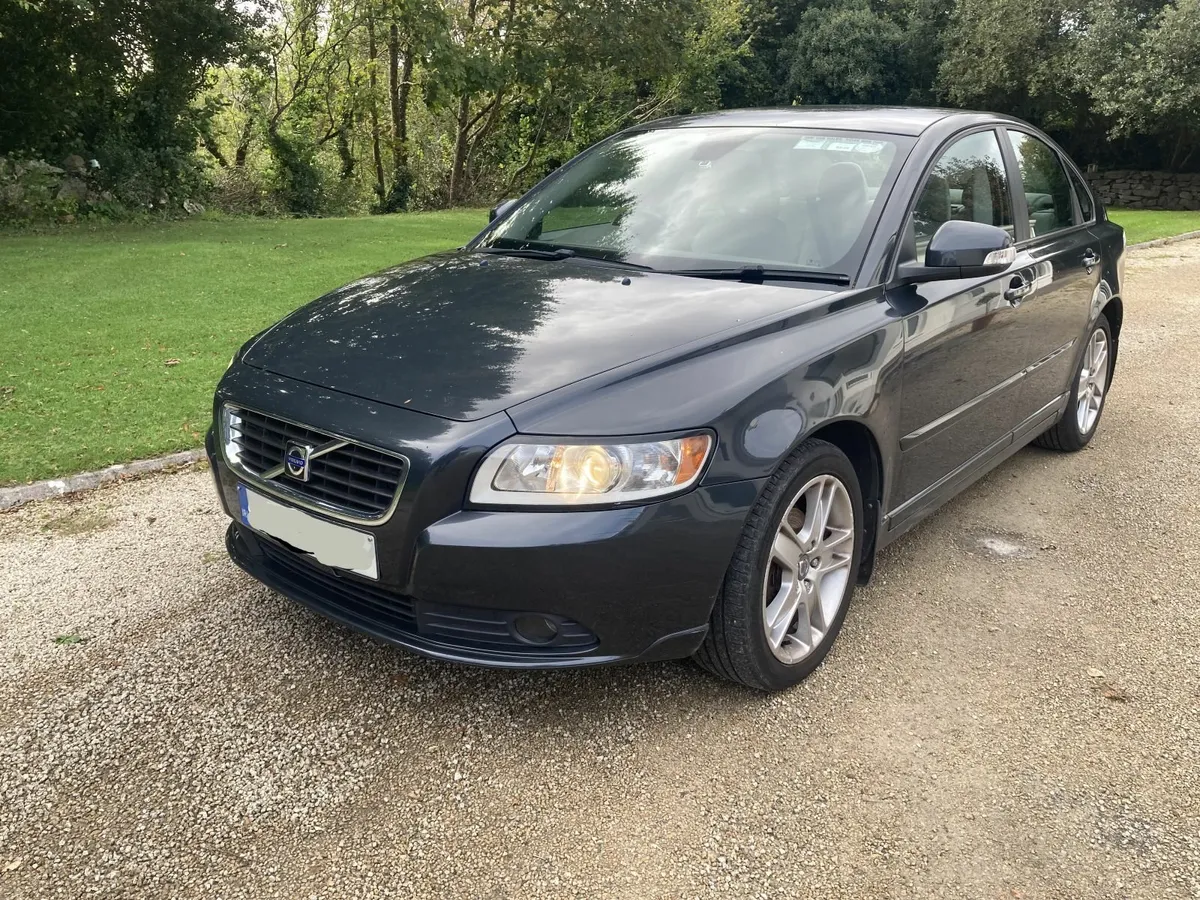 Volvo S40 2010 1.6D - Image 1