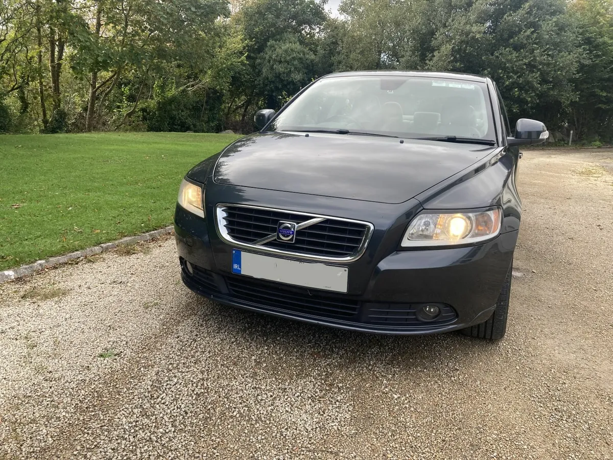 Volvo S40 2010 1.6D - Image 2