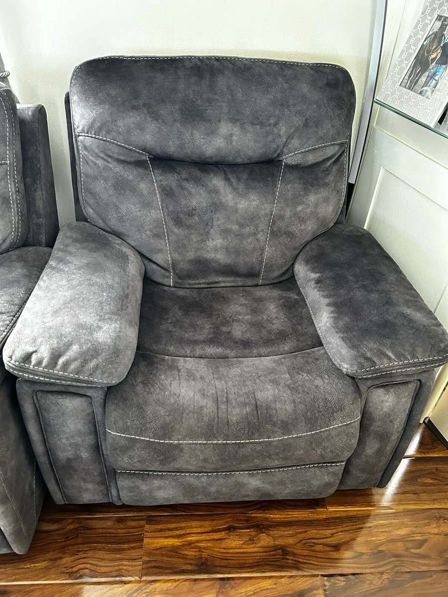 3 + 1 seater recliner sofa - Image 2