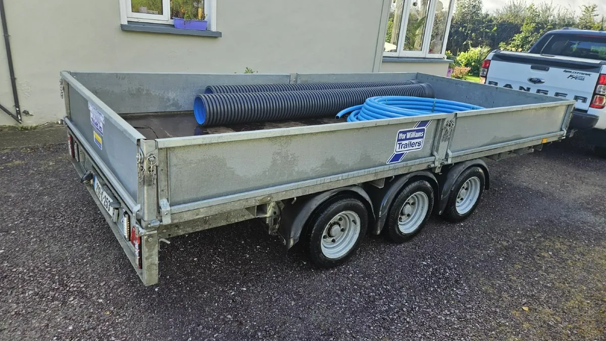Trailer - Image 2