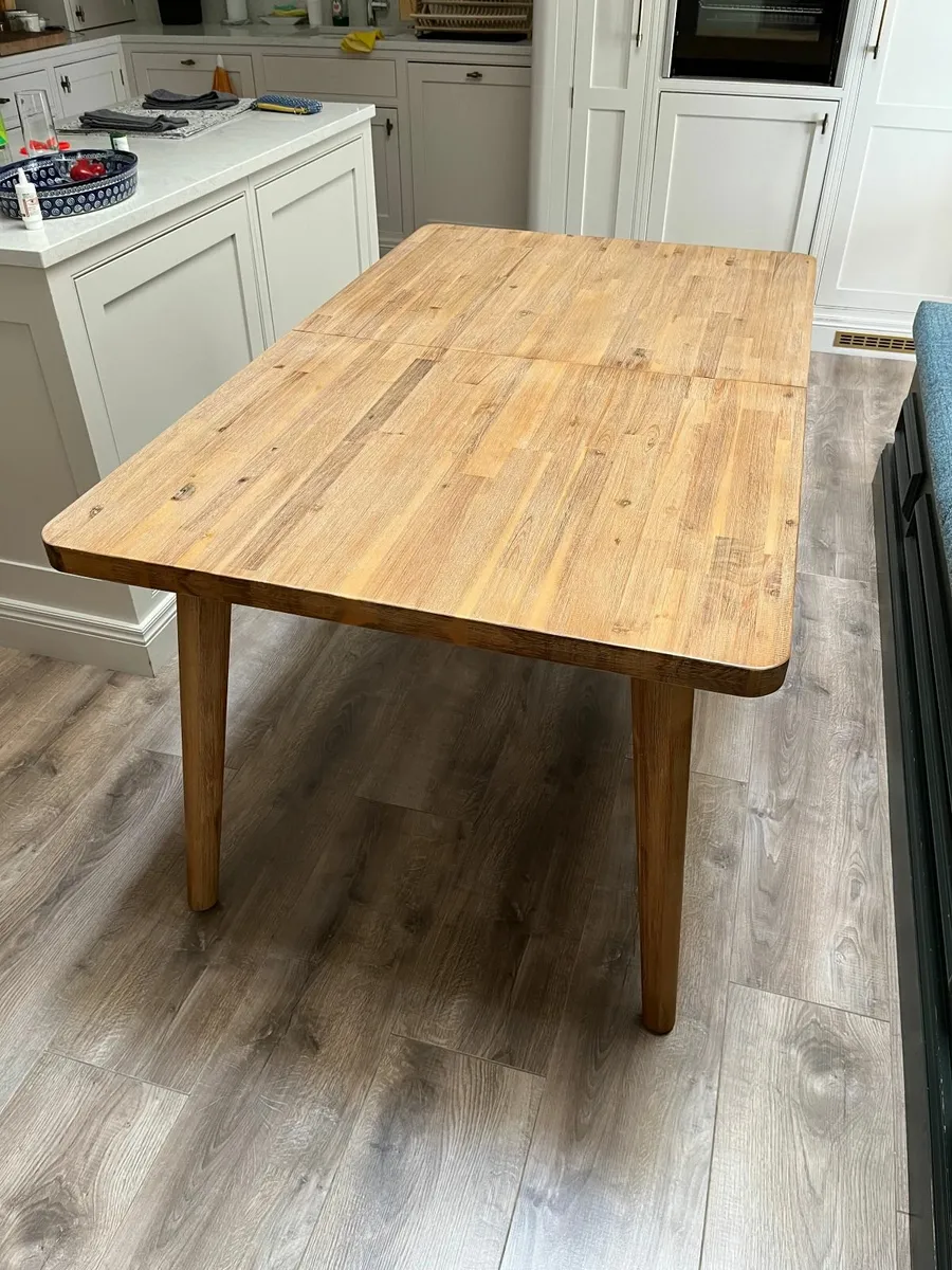 Extendable kitchen / dining room table - Image 2