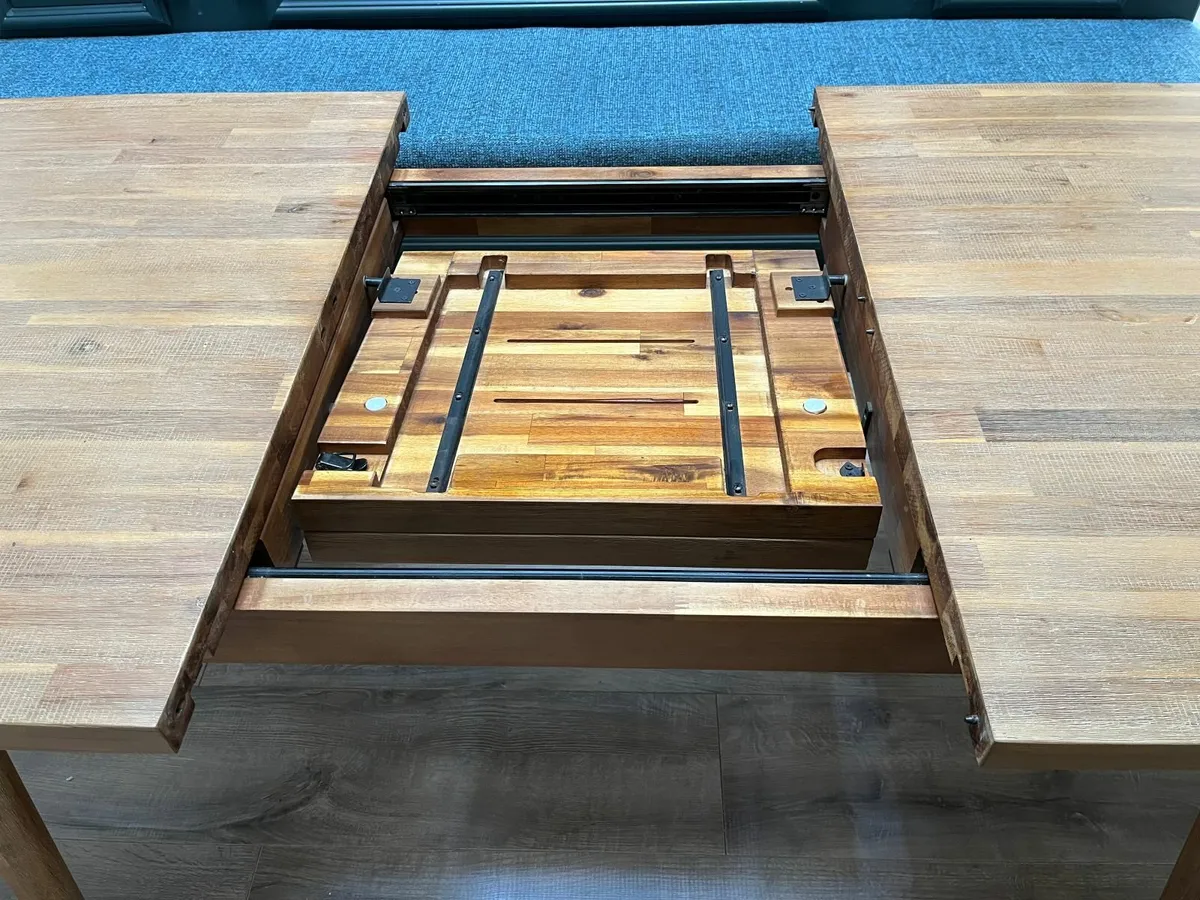 Extendable kitchen / dining room table - Image 3