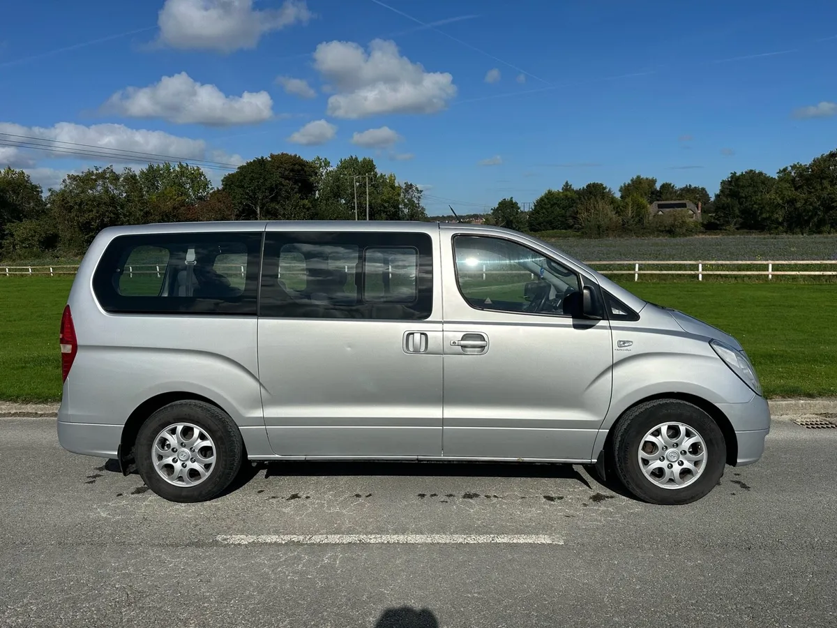 Hyundai Montana 2011 NCT 09/26 - Image 3
